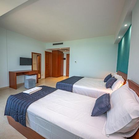 Hotel Borshi Phòng bức ảnh