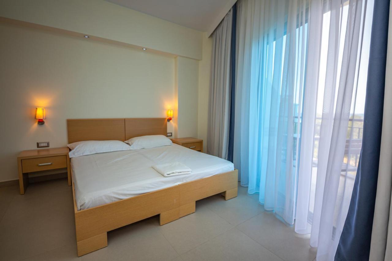 Hotel Borshi Ngoại thất bức ảnh