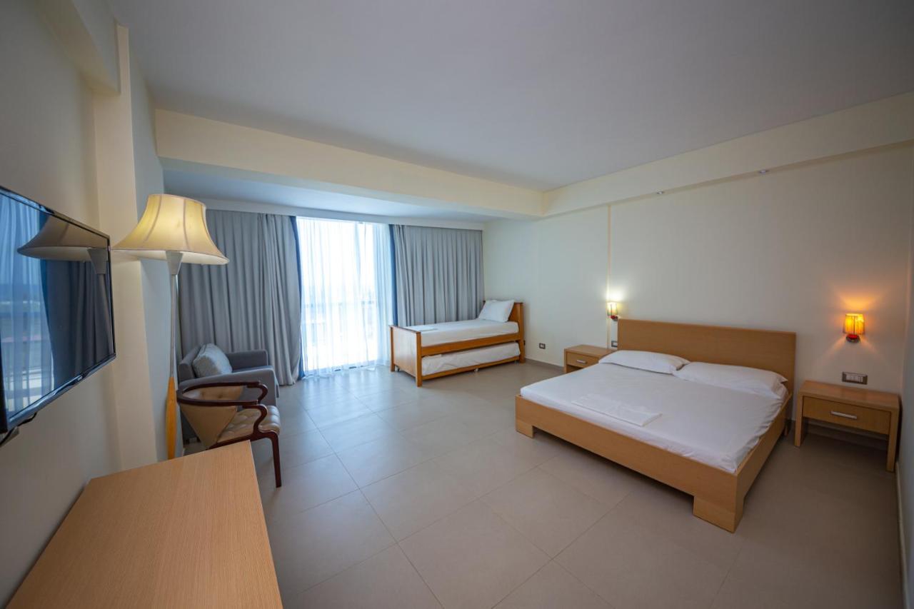 Hotel Borshi Ngoại thất bức ảnh