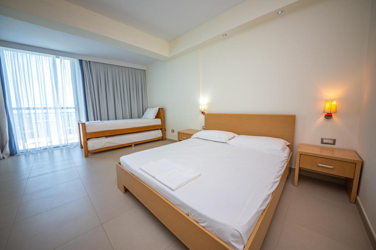 Hotel Borshi Ngoại thất bức ảnh