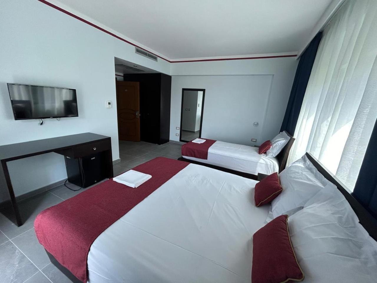 Hotel Borshi Ngoại thất bức ảnh